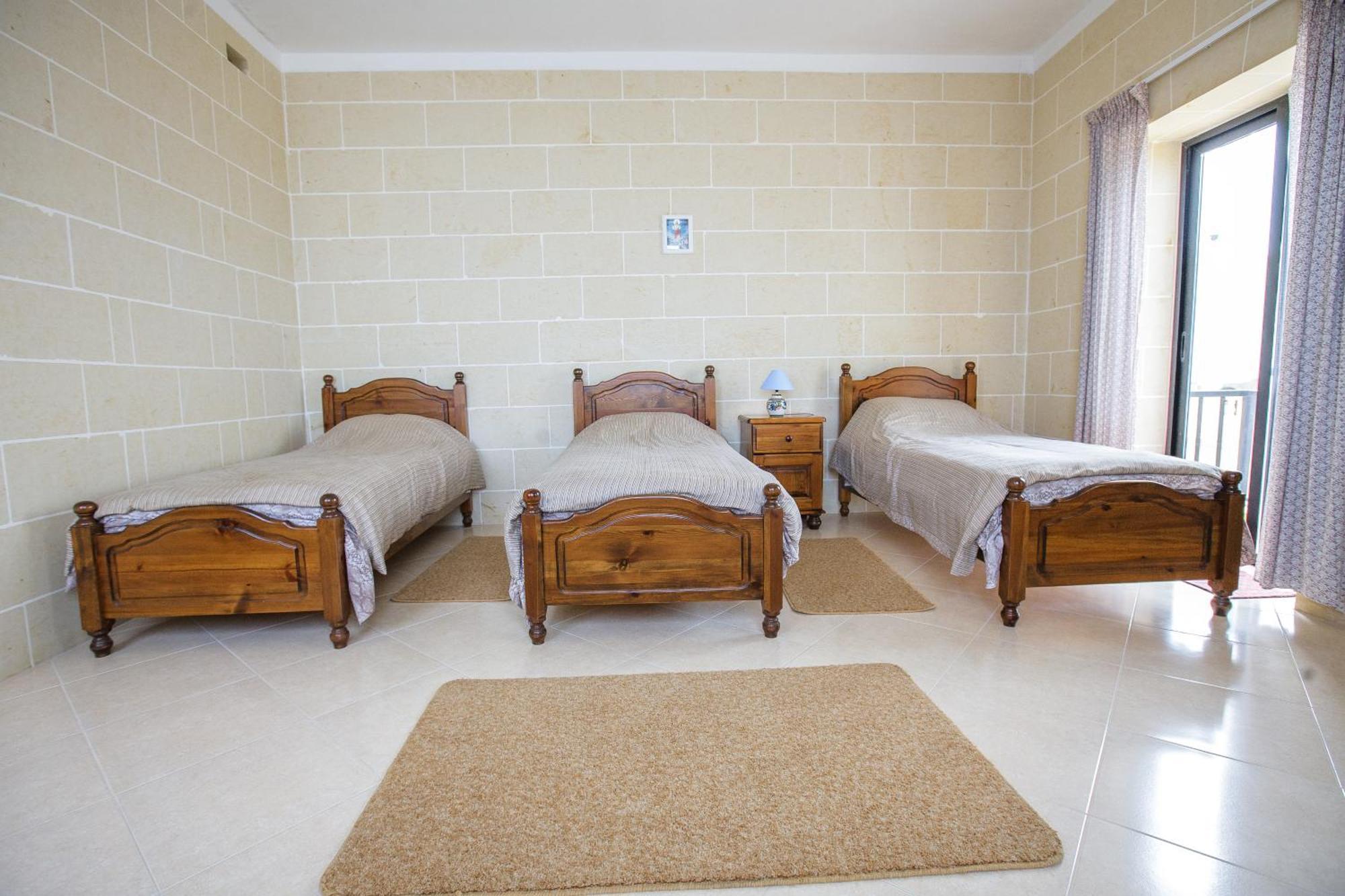 Ferienwohnung Hili Complex Zebbug  Zimmer foto